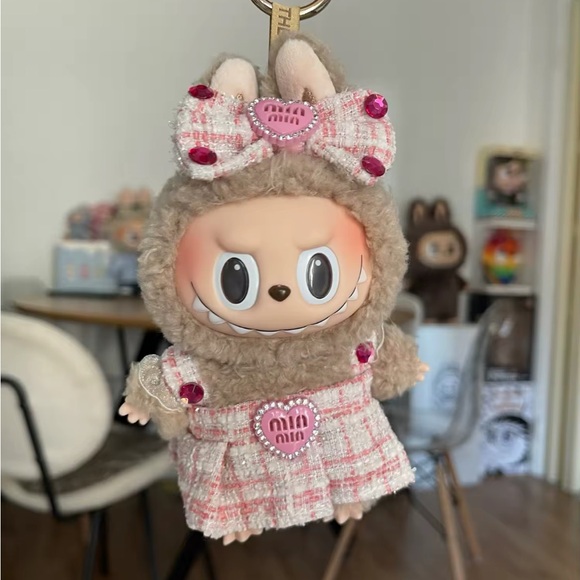 Pop Mart The Monsters Macaron Have a Seat Labubu Designer Clothing Outfit - Picture 2 of 7